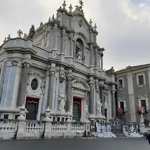 https://home-cipriana.taorminaitalyhotels.com